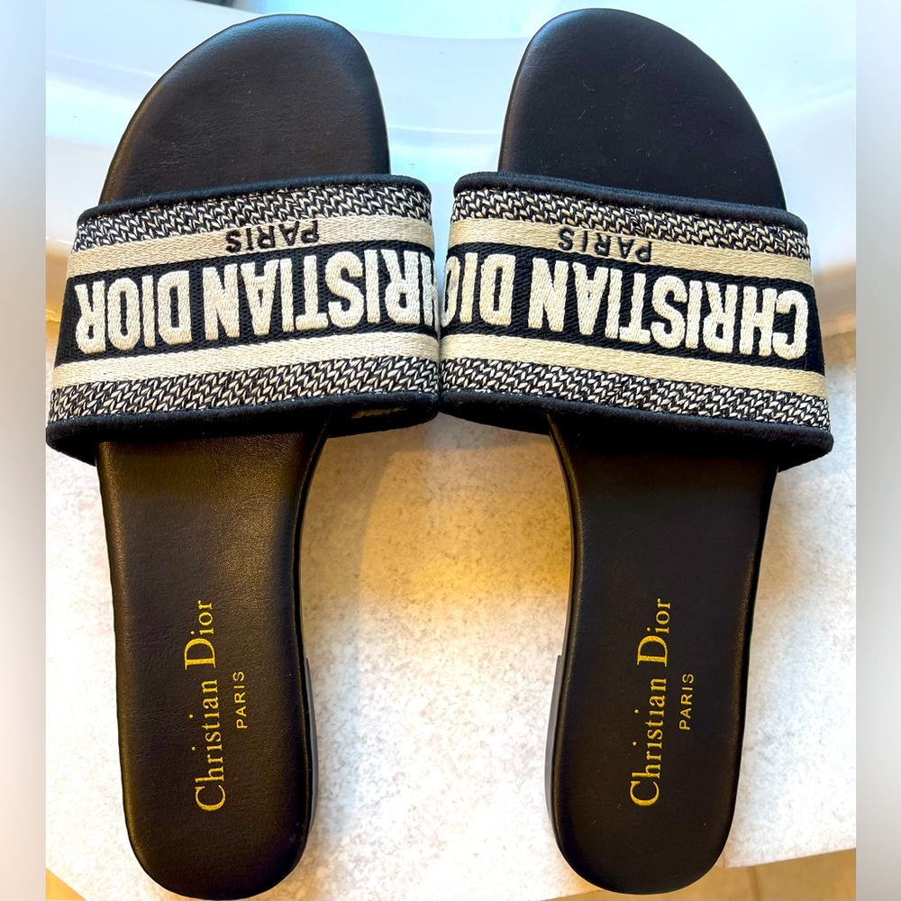 Christian Dior Women's Black and White Slides sz 39